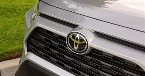 Family sues Toyota of Tri.